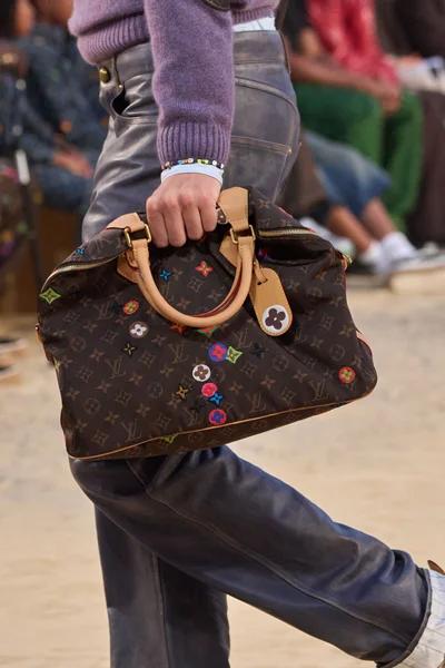 Look 43